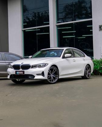 BMW 320i 2.0 16V TURBO GASOLINA SPORT AUTOMÁTICO